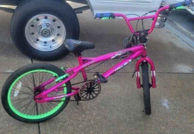 27604 AREA, LOCAL PICK UP ONLY! Kent 20" Girls, Trouble BMX Bike, Magenta/Green - Image 1 of 4
