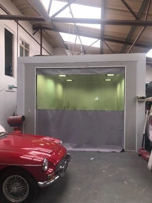 CLÁSICO 2,8 FORD CAPRI CABINA DE SPRAY/CORTINAS DIVISORAS 12 FT X 9 FT  - Imagen 1 de 4