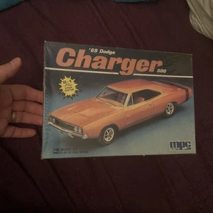 Dodge Charger 500 1969 MPC de colección kit modelo sellado de fábrica escala 1:25 - Imagen 1 de 6