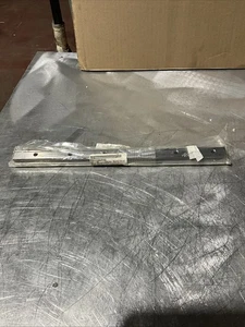 THK SHS20-360L BINARIO LINEARE, NOS - Foto 1 di 3