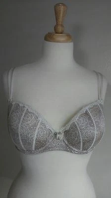 Apt 9 Beige/White Floral Push Up Underwire Bra Sz 36C - Image 1 of 4