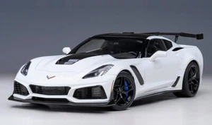 Chevrolet Corvette ZR1 C7 2019 (blanco ártico) coche 71270 1/18 AUTOart - Imagen 1 de 1