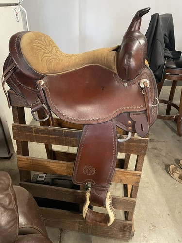Circle Y 16” Flex 2 Wide Trail Saddle