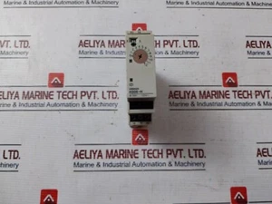 Omron H3DE-H Timer 100-120Vac~ 50/60Hz - Picture 1 of 11