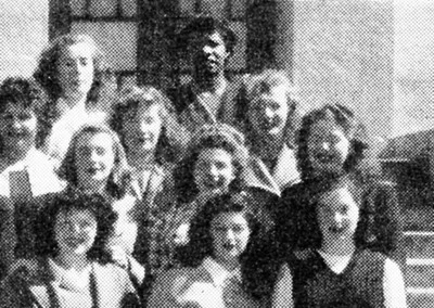 MAYA ANGELOU  High School Yearbook *HISTORIC* ONLY PHOTO in a YEARBOOK EVER!!!!! - Image 1 of 2