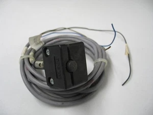 BOSCH 0-842-900-300 PUERTA DE PARADA PROX SW MNT & BALLUFF 516-356 SW CON HDWR Q0269 - Imagen 1 de 4