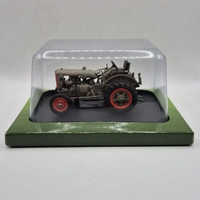 ZETOR 25 - 1951 Tractor 1:43 Scale Die-Cast Model HACHETTE PARTWORKS - Image 1 of 4