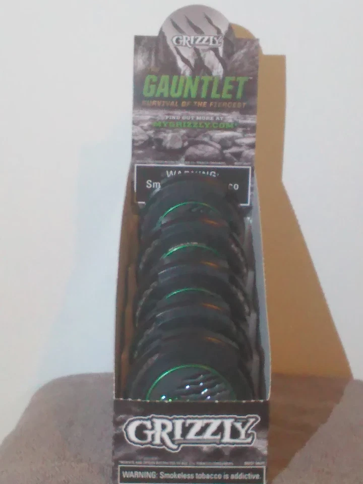 Pulsera de supervivencia Grizzly Gauntlet Paracord. Pantalla completa de cinco latas/cables Foto 1 de 4