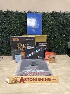 The Curiosity Box Legacy Astonishing Ruler, Art Forms in Nature Book Size - M - Picture 1 of 10