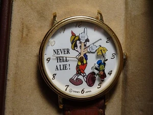 NICE DISNEY PINOCCHIO & JIMINY CRICKET WATCH " NEVER TELL A LIE TESTED  WORKING - Picture 1 of 16