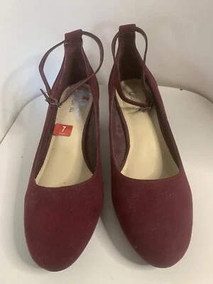 Zapatos para mujer BAR III con tiras de vino tinto talla 7 (1359) Foto 1 de 4