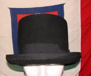 CAPPELLO NERO A CILINDRO LANA PERFETTO Cap 31 - Imagen 1 de 3