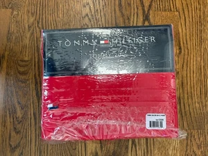 Tommy Hilfiger Queen Flat Sheet Cardinal Red Sabana Plana 100% Cotton - NIP NEW! - Picture 1 of 4