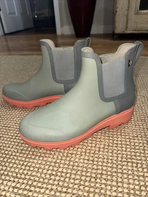 Bogs Outdoor Boots Women Holly Chelsea Waterproof Pull On US 9 M EU 40 - Image 1 of 4