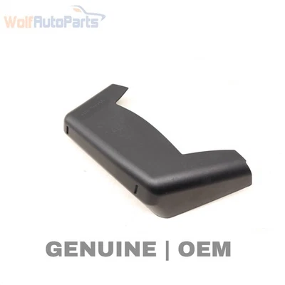 2015-2018 PORSCHE MACAN - LEFT Inner TAIL Light Cover 95B945425E - Image 1 of 4