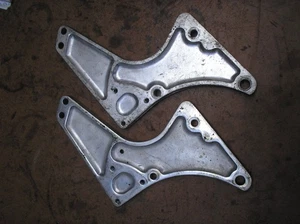 Norton Commando 750 850 ?? footrest exhaust mounting brackets Z plates x2 USED - Picture 1 of 1