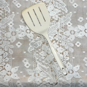 Espátula de nailon Foley vintage, tres aberturas, ancha, crema, color, ¡muy rara!   - Imagen 1 de 6