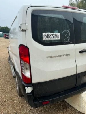 Ford Transit 250 XL 2019 2020 2021 2022 2023 OEM barra central trasera con luces Foto 1 de 4