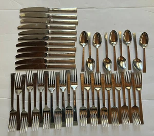 Wallace 18/10 Stainless Steel Flatware Silverware Fork Knife Spoons 44 piece EUC - Picture 1 of 7