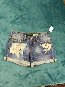 Aeropostale Shorts Sz 00 Womens Blue Jean Ladies Stretch Denim Floral Shorty NWT - Picture 1 of 11
