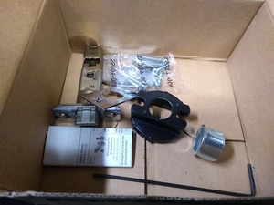 Kwikset Ladera Door Handle Reversible Passage Hall/Closet Lever in Chrome X2 - Picture 1 of 4