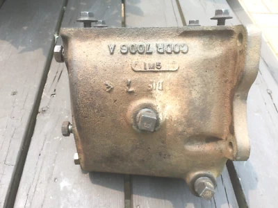 1960 - 1967 FORD FALCON 144/170 6 CYL 2.77 3 SPEED TRANSMISSION CASE / HOUSING - Imagem 1 de 4