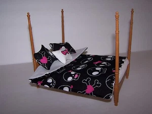 Dollhouse Miniature Skulls & Bows Comforter Set Handcrafted 1:12 Scale NWOT - Picture 1 of 6