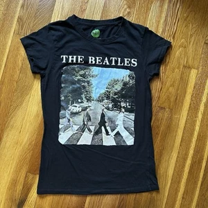 The Beatles Girls Youth Black Tee Size XL 100% Cotton Short Sleeve Crew Neck - Picture 1 of 6