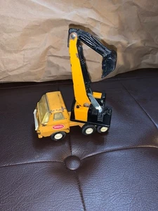 VTG Tonka Tiny Excavator Backhoe #55010 - Picture 1 of 12