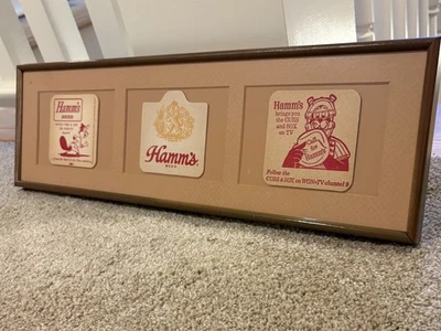 POSAVASOS DE CERVEZA HAMM'S enmarcados de colección/TV WGN 9 CUBS & SOX/Nuevo stock antiguo Foto 1 de 4