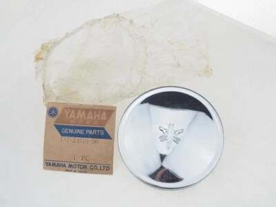 YD3 Fuel Cap Tank YA6 YR1 YR2 DS5 DS6 DS7 R3 R5 TD2 Yamaha 137-24610-00 GENUINE - Image 1 of 4