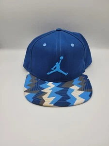 Cappello uomo Air Jordan con logo ricamato Jumpman berretto snapback blu - Foto 1 di 8