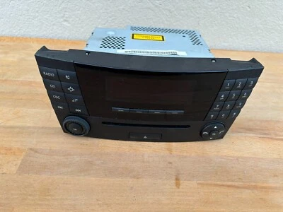 Mercedes Benz W211 Radio CD-Radio MF2310  A 211 870 11 89 CD Radio - Bild 1 von 4