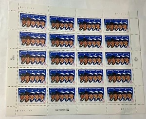 US Postage STAMPS 1998 WOMEN IN MILITARY SERVICE 32c 20 stamps MNH - Picture 1 of 1