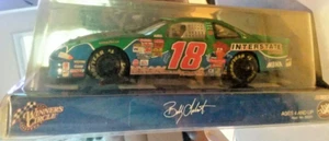 1:24 WINNERS CIRCLE 2002 #18 INTERSTATE BATTERIES MUPPETS PEPE BOBBY LABONTE DVG - Picture 1 of 6