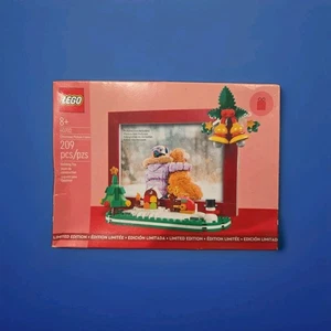 LEGO Kit 40702 - Limited Edition Christmas Picture Frame - 209pcs - New Plz Read - Picture 1 of 3