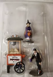 New Lemax Figurines Spooky Town Village 32112 Popcorn Treats Set Of 3 Halloween - Picture 1 of 3