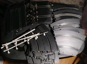 Vintage Large Lot Of ELDON 1/32 Tracks & Accessories - Read Description - Picture 1 of 9