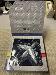 Gemini Macs Scale 1:400 Boeing C-17 Globemaster III Limited Edition Collectible - Picture 1 of 4