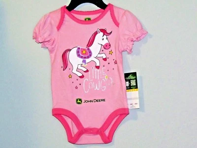 John Deere Niñas 1 pieza rosa claro con ribete rosa oscuro LITTLE COWGIRL caballo blanco Foto 1 de 3