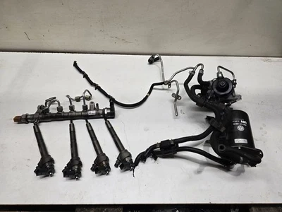 Juego de inyectores de combustible diésel Volkswagen Tiguan 2013 03L130277J AUT55171 Foto 1 de 4