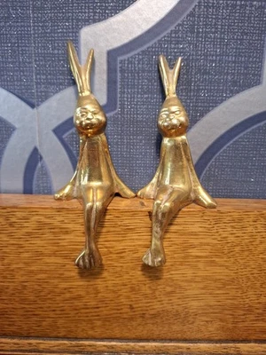 Pair of Vintage Brass Shelf Sitting Rabbits Figurines Ornament Home Decor - Image 1 of 4