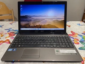 Acer Aspire 5750 15.6” Intel Core i5-2430M @ 2.4GHz 8GB RAM 500GB HDD Windows 10 - Picture 1 of 8