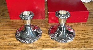 WALLACE Silver BAROQUE silverplate set of 2 candlesticks 4" - Picture 1 of 4