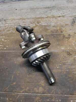 83 82-83 Yamaha XJ650 Maxim XJ 650 1983 transmisión de motor junta en U engranaje medio Foto 1 de 4