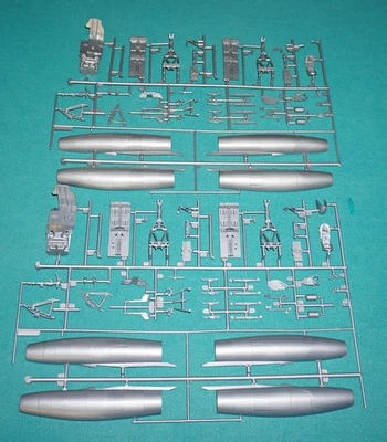 B-58 Hustler Bombardero Monograma 1/48 Cabina Tren de Aterrizaje Etc. 2 Sprues! Foto 1 de 2