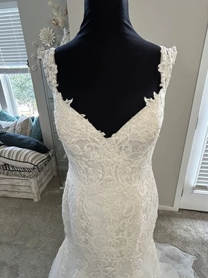 Maggie Sottero “Afton” 象牙色 蕾丝新娘礼服,尺寸 12 — 第 1/4 张图片