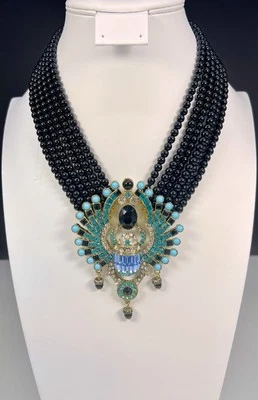 Collar Gota Escarabajo Cristal Heidi Daus "Lejos de Cry From Shy" Foto 1 de 4