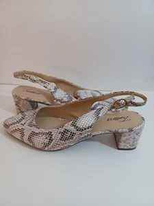 Trotter's Women's Key Ivory Leather Pumps Slingback Low Heels New 11M - Picture 1 of 13