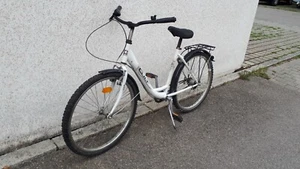 weisses Mädchenfahrrad 26 Zoll CULT - Bild 1 von 5